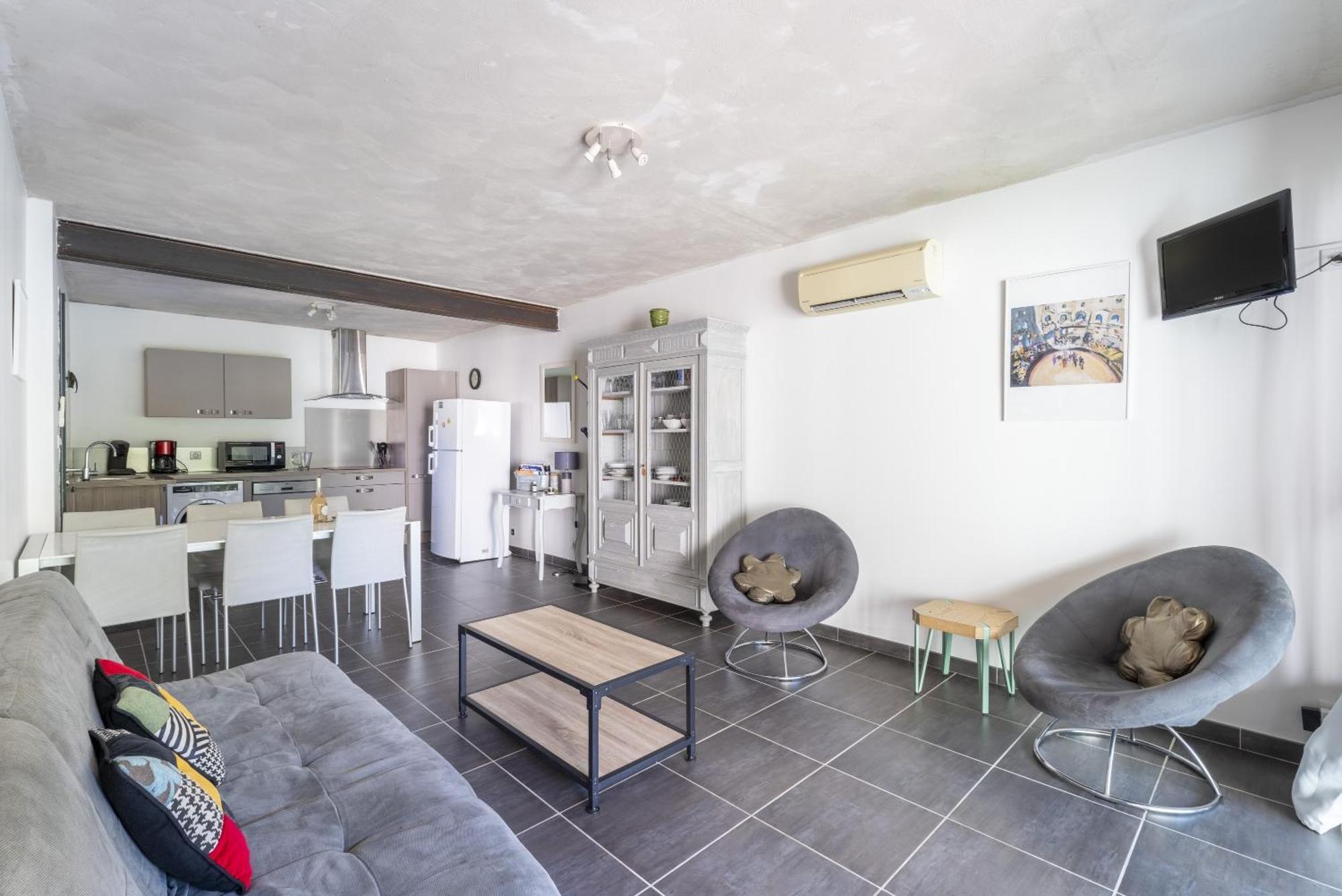 L'Ensemble Du Gite De Tante Berthe Camaret-sur-Aigues ภายนอก รูปภาพ